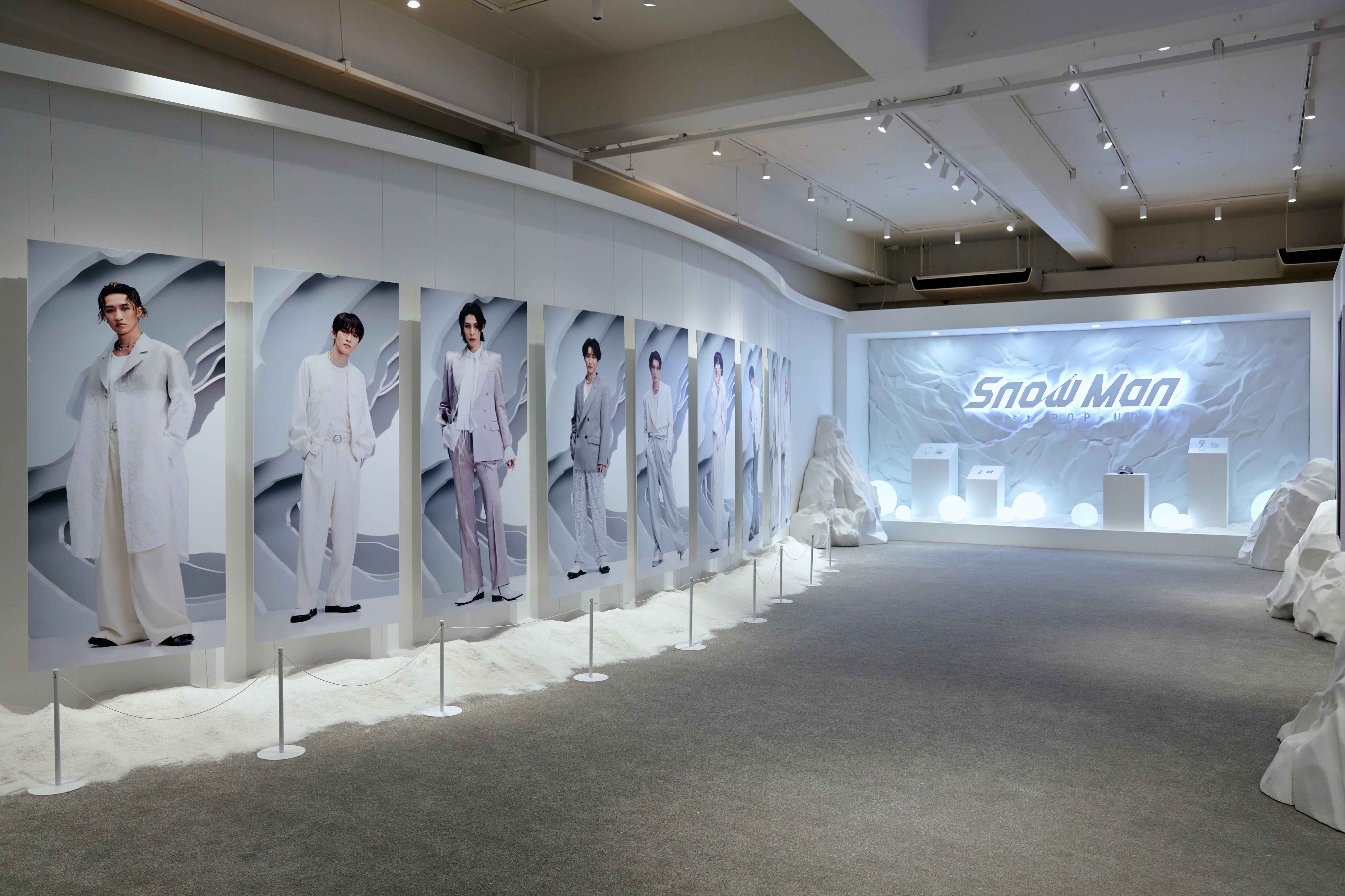 SNOWMAN-1ST-POP-UP image 4