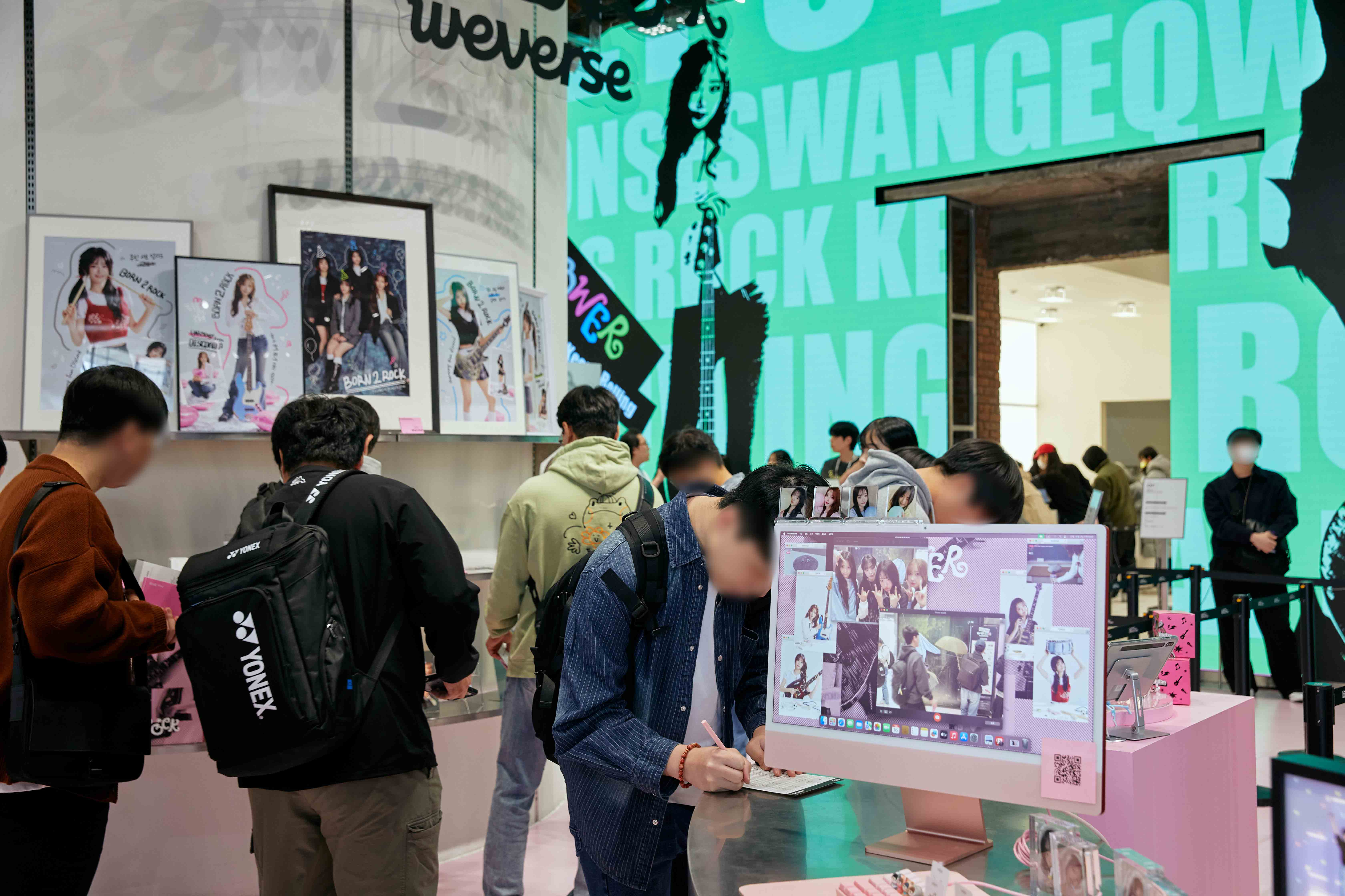 Born-2-Rock-QWER-2ND-ANNIVERSARY-POP-UP-STORE image 3