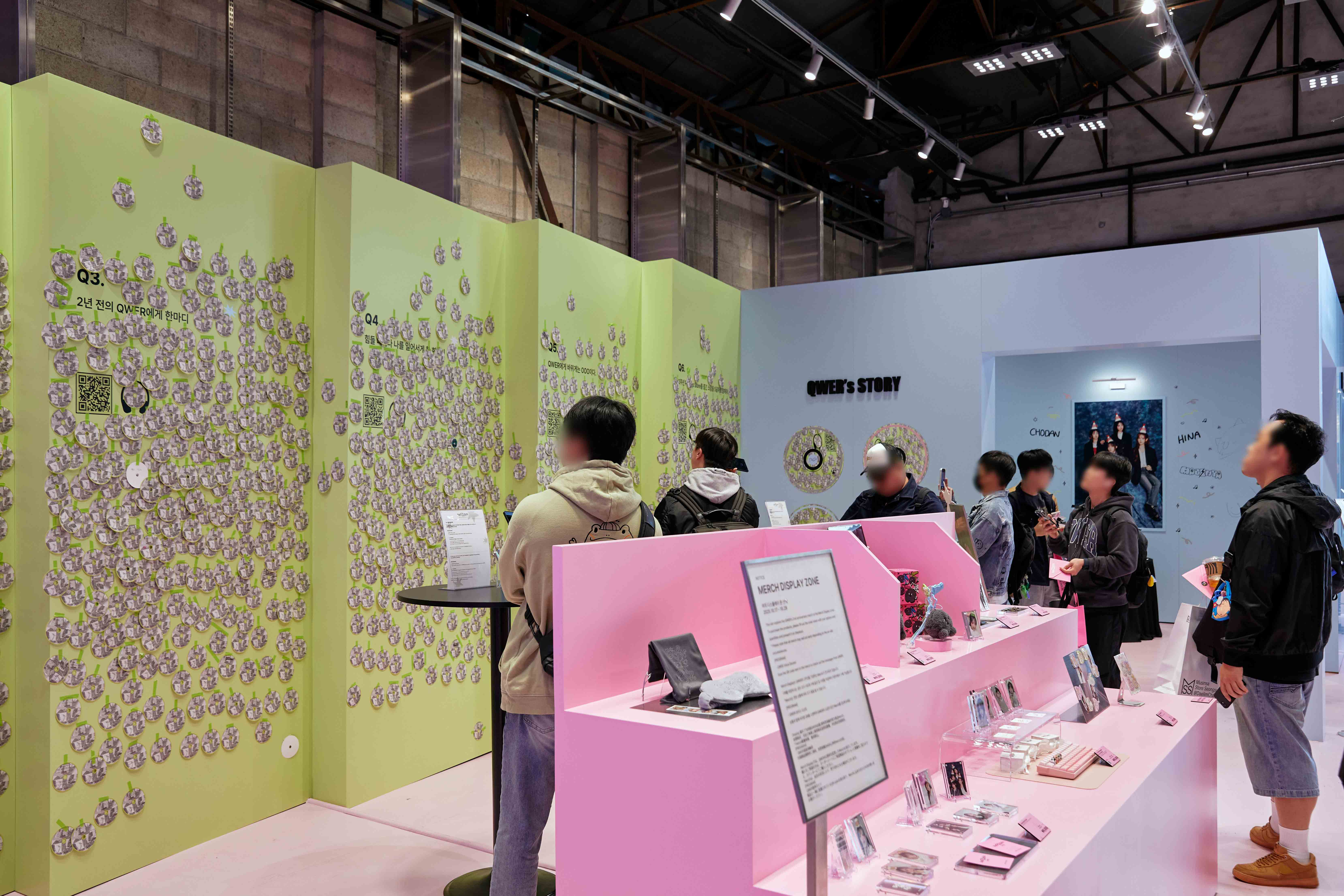 Born-2-Rock-QWER-2ND-ANNIVERSARY-POP-UP-STORE image 6