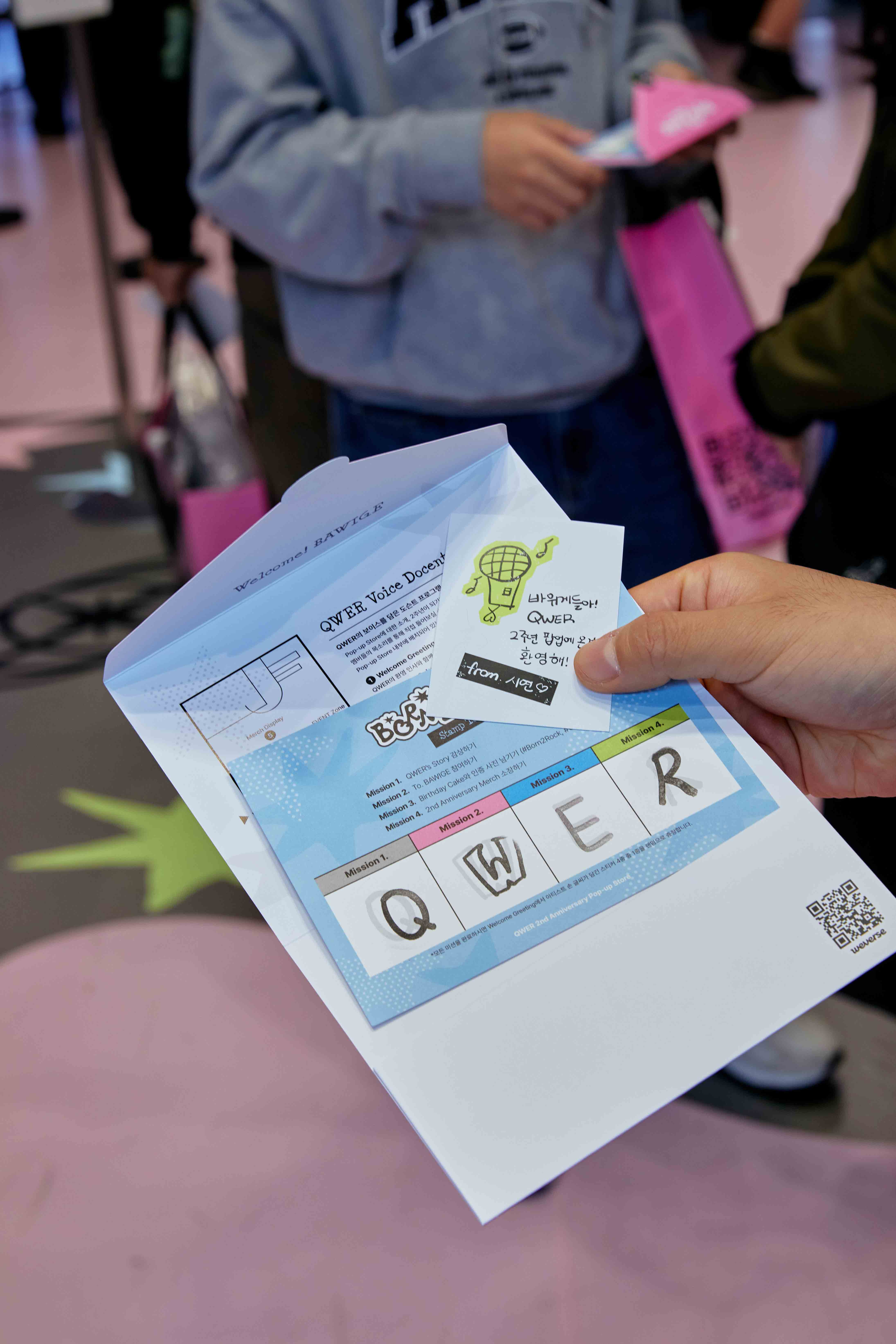 Born-2-Rock-QWER-2ND-ANNIVERSARY-POP-UP-STORE image 10