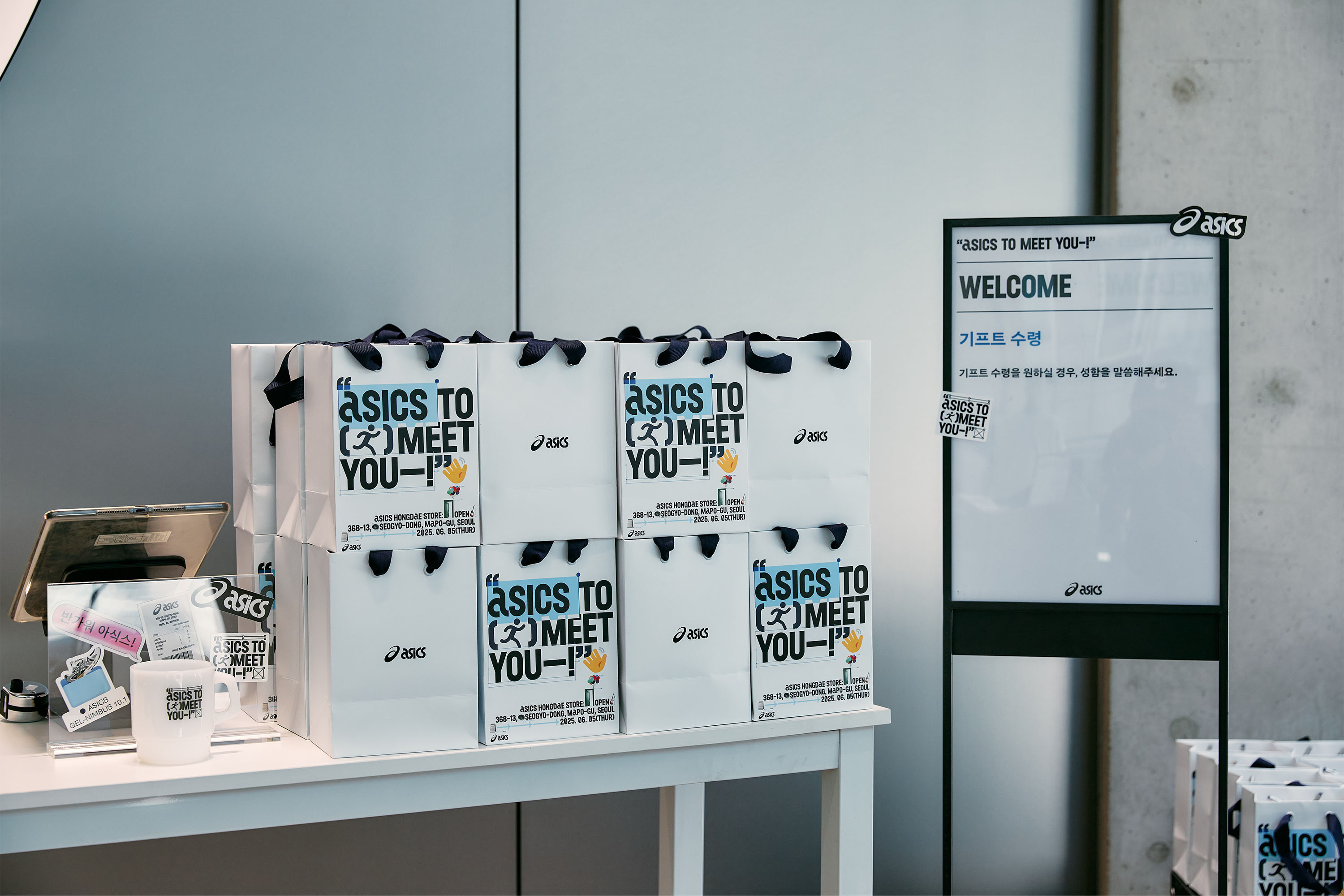 2025-asics-hongdae-store-opening-event image 8