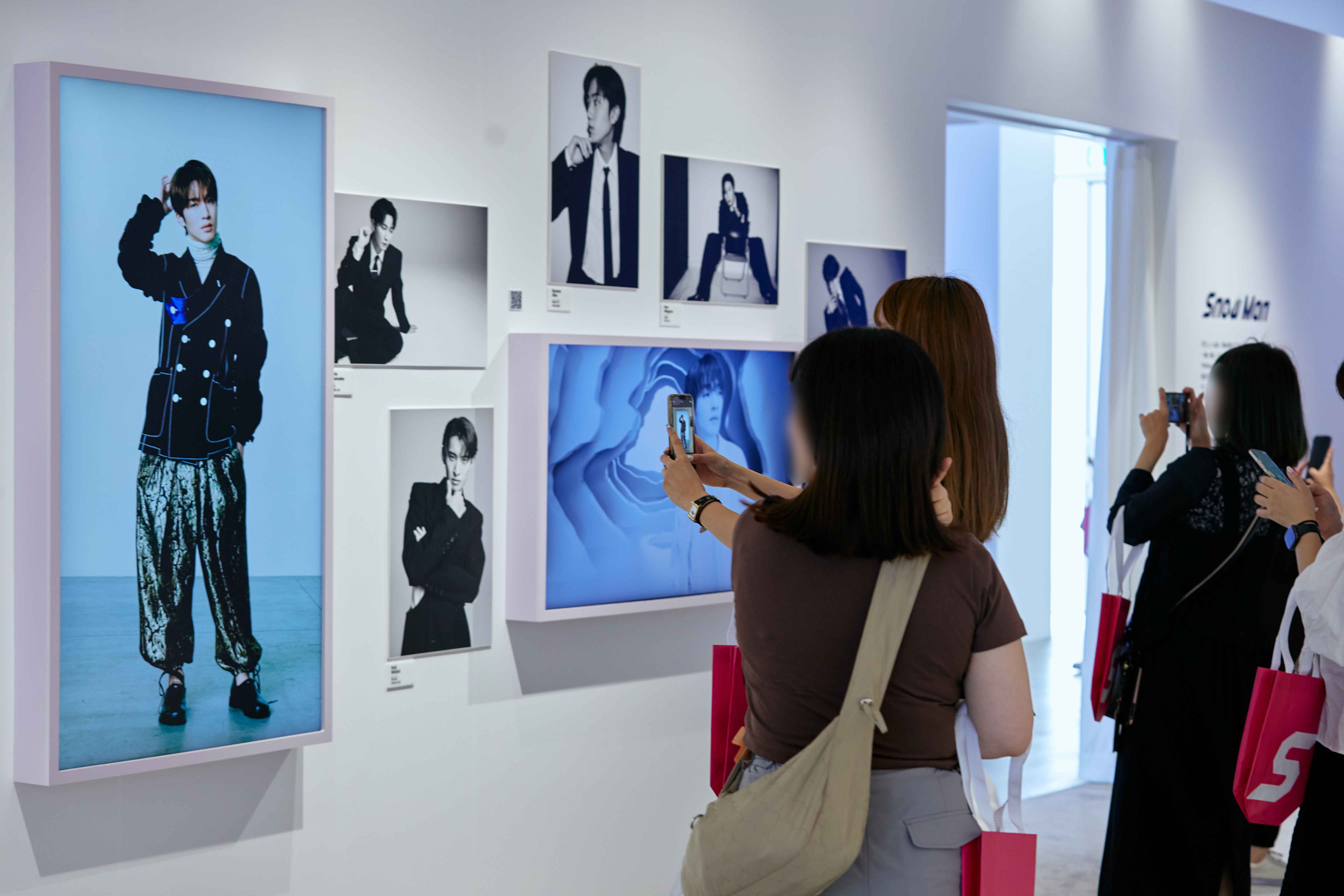 SNOWMAN-1ST-POP-UP-1 image 7