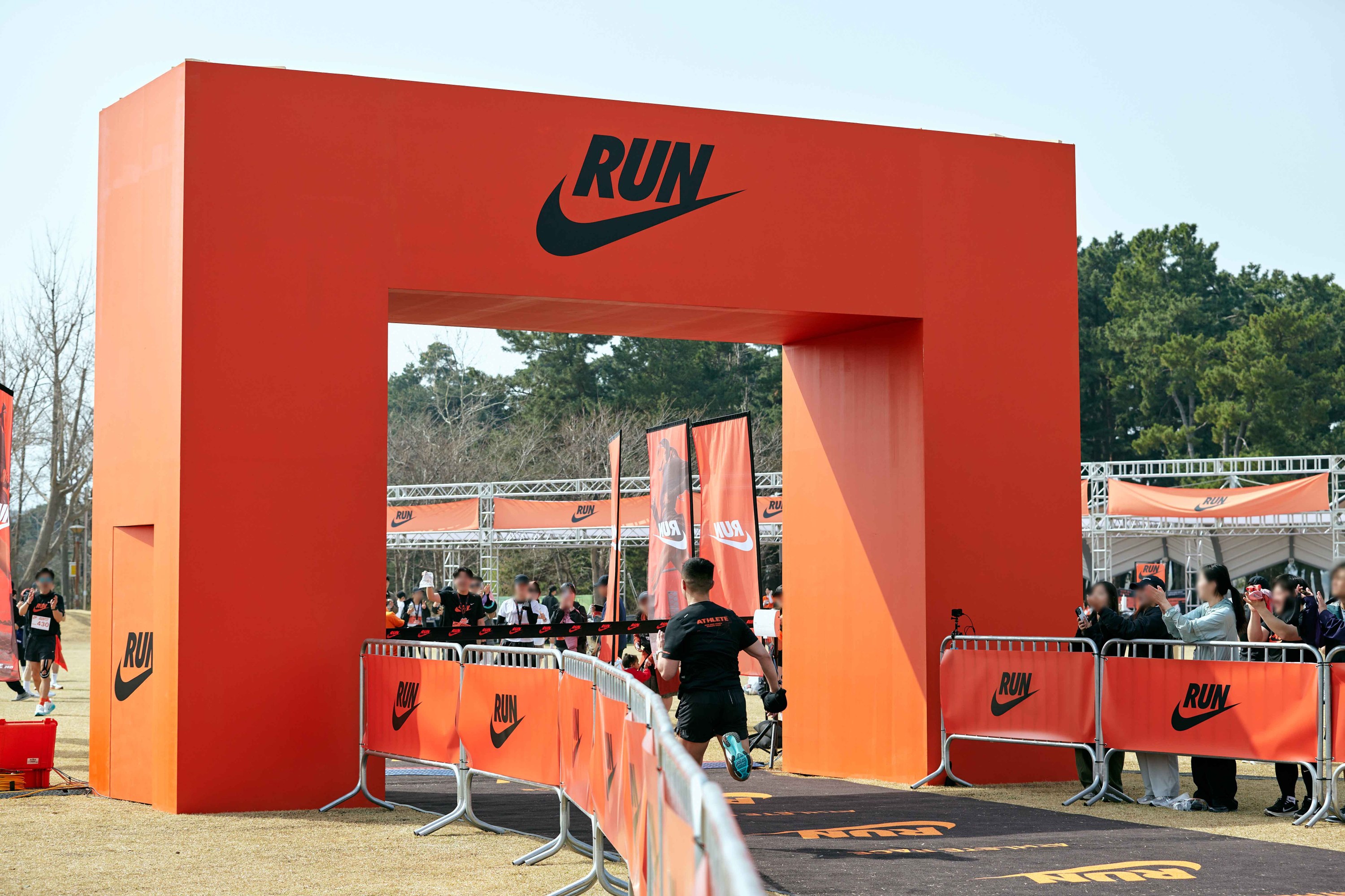 2025 NIKE ATHLETE RACE