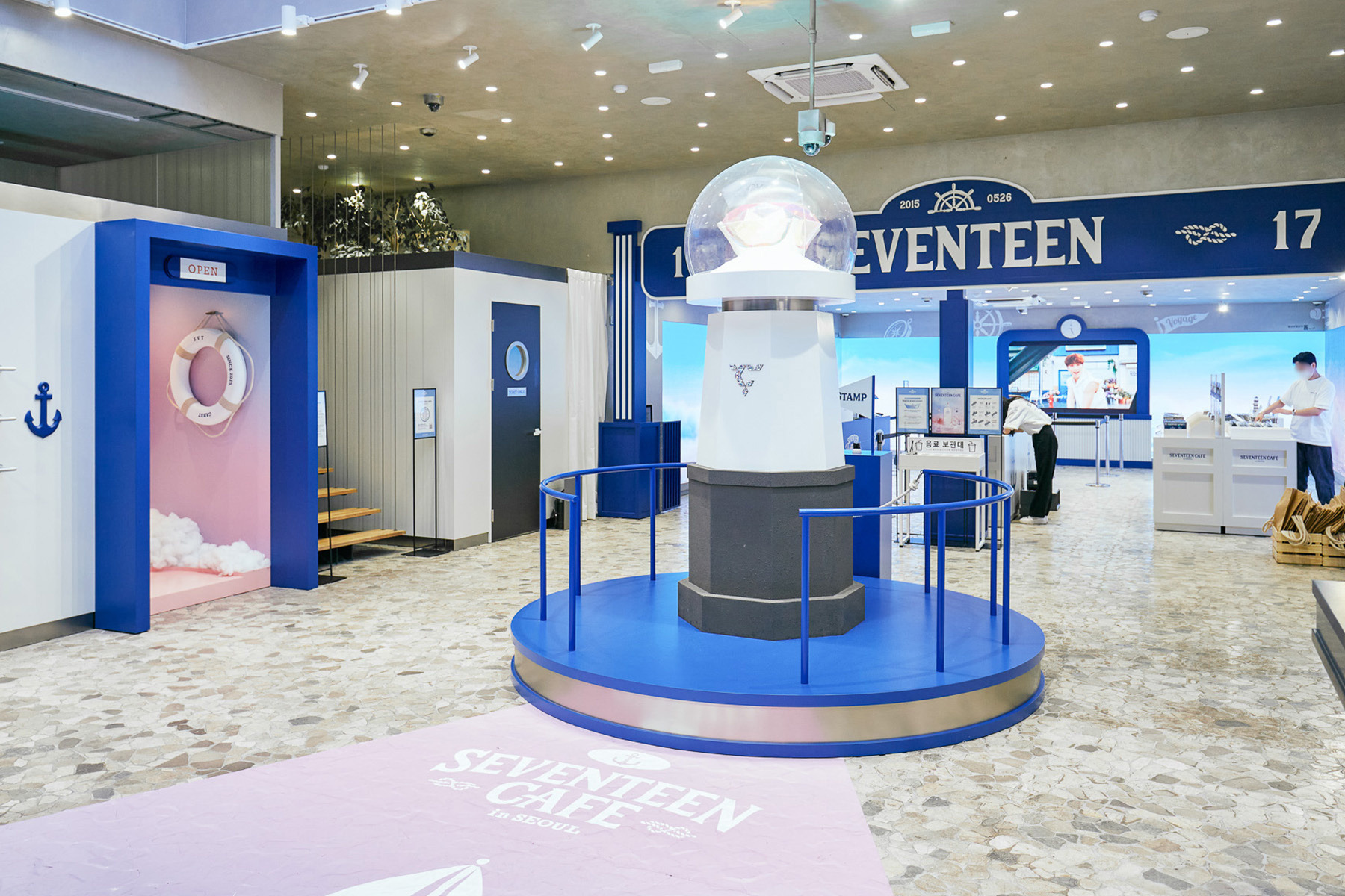 SEVENTEEN CAFE in SEOUL